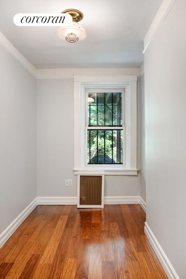 Building Photo - 234 St Johns Pl