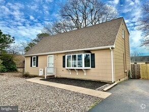 Building Photo - 117 Seaspray Rd