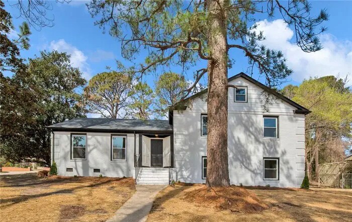 Foto principal - 2710 Fordham Dr