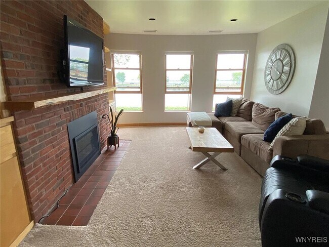 Building Photo - 84 Ojibwa Cir