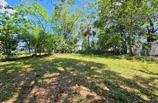 Foto del edificio - 3 Bedroom, 1 Bath House for rent in Lakeland *Move-In Special*