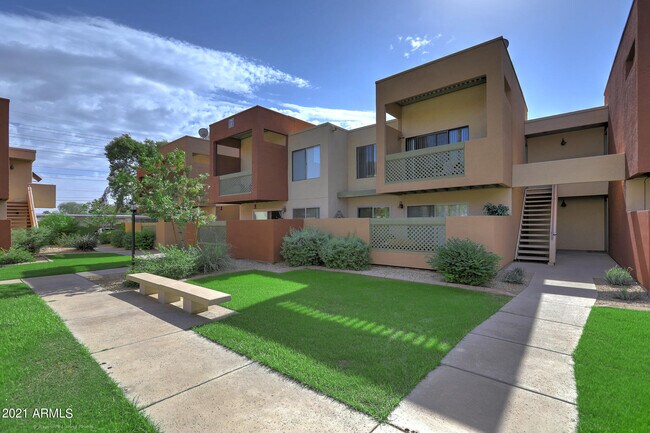 Foto del edificio - 3500 Hayden Rd