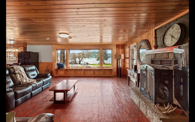 Building Photo - 12712 NE Newman Lake Dr