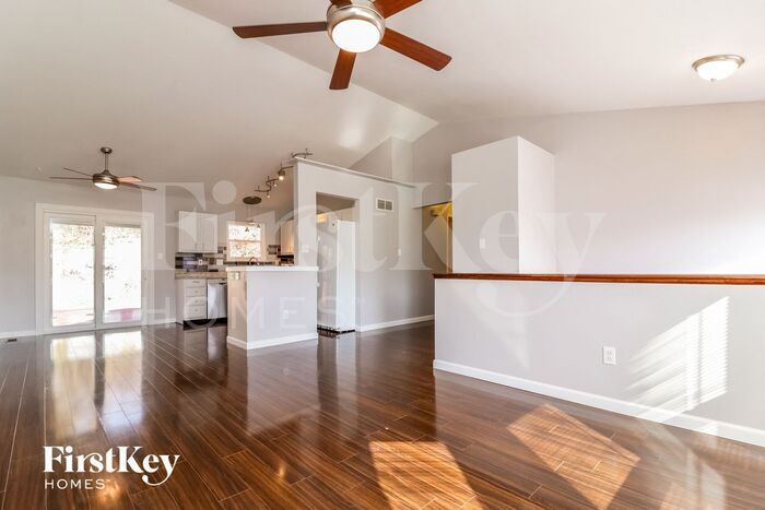 Foto principal - 1265 Fenton Ridge Dr