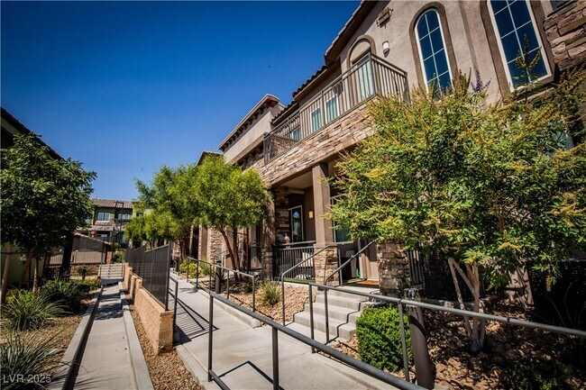 Foto del edificio - 10557 Ridge Glow Ave