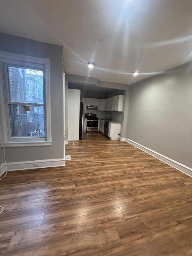 Foto del edificio - Cozy 3BR Home with 1 Bath – Fully Equipped Kitchen
