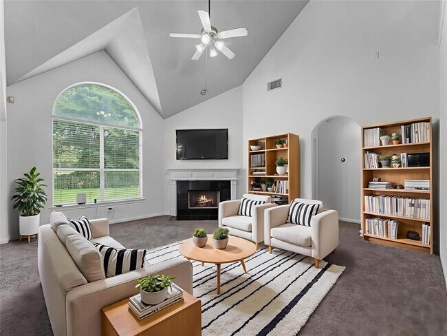 Foto del edificio - 25553 Oakhurst Forest Dr