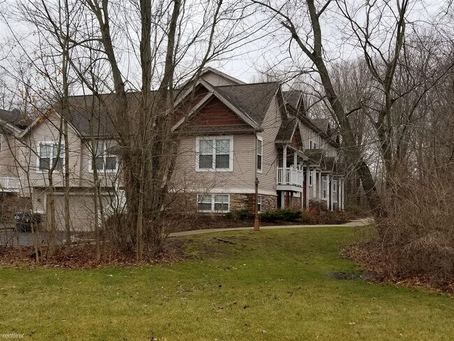 Building Photo - 3427 River's Edge Dr