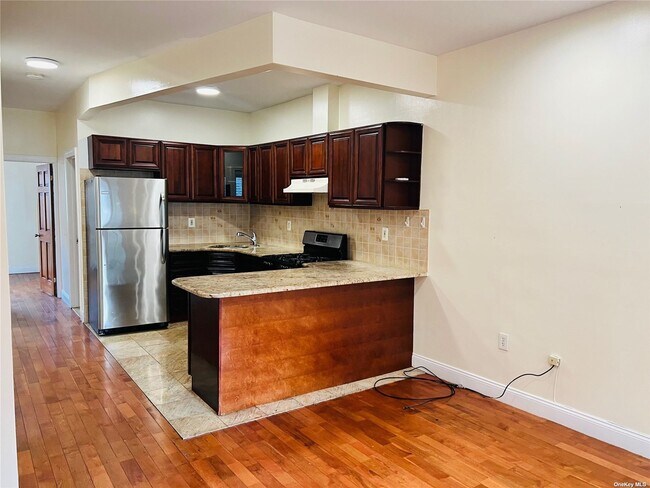 Foto del edificio - 107-11 135th St