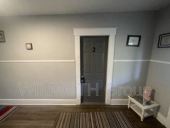 Foto del edificio - 129 W Hendricks St