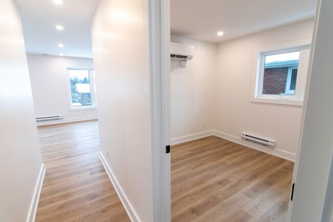 Building Photo - Unit 1C | Lower Level | 2 Bedroom, 1 Bathroom