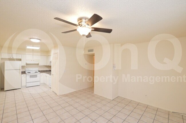 Building Photo - 2719 E Tierra Buena Ln