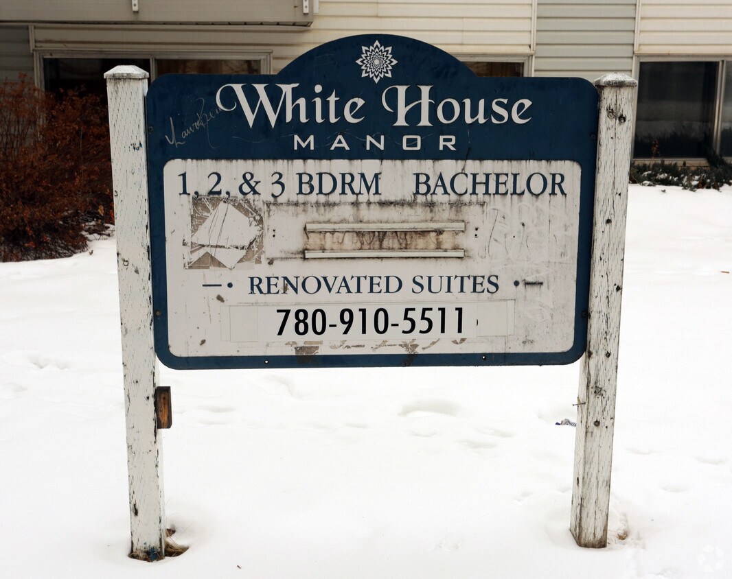 Signage - White House
