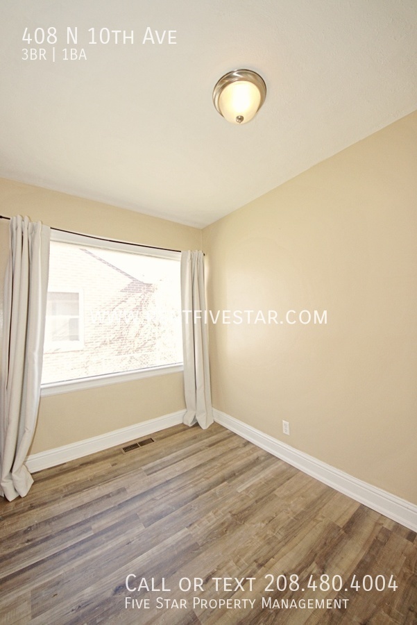 Building Photo - 408 N 10th Ave