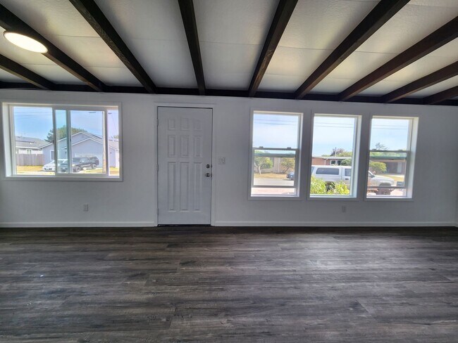 Foto del edificio - 1061-1063 Forson Rd