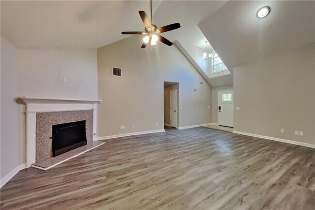 Foto del edificio - 8435 Sapphire Ln