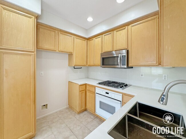 Building Photo - Fully Renovated Anaheim Hills Home with Private Yard, Walk-In Closet, Attached 2-Car Garage & Com...
