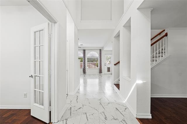 Building Photo - 4817 Carolwood Dr