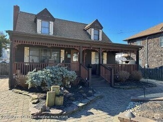 Building Photo - 11 3rd Ave