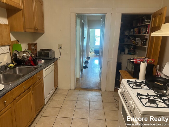 Building Photo - 80 Prentiss St