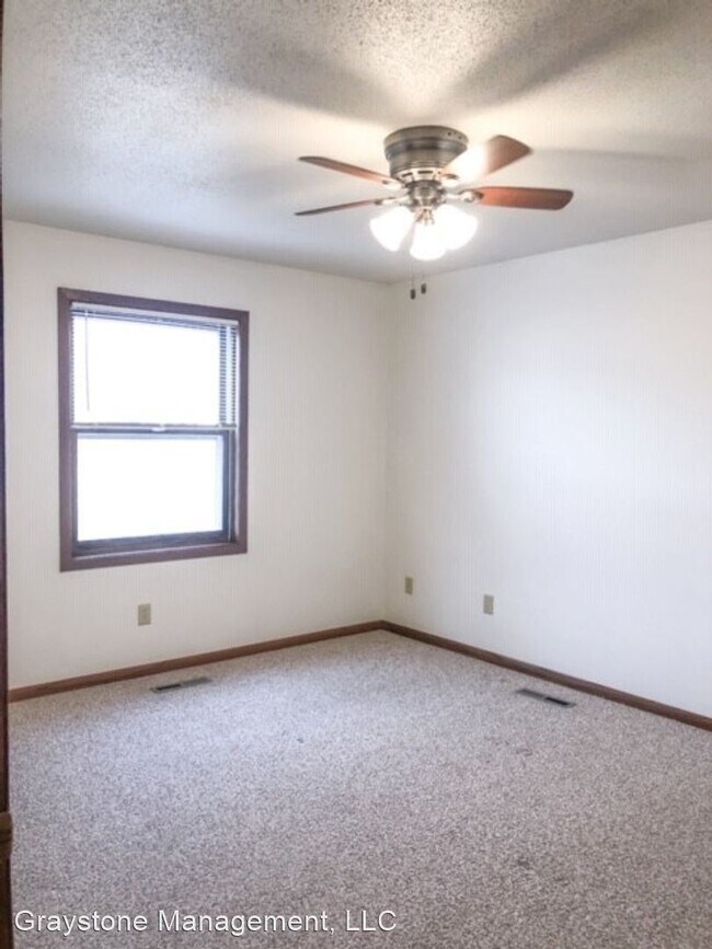 Building Photo - 2 br, 1 bath House - 3709 Boardwalk Street #1