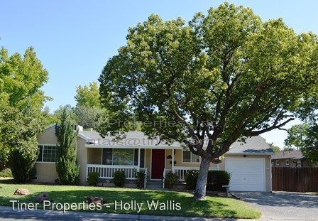 Primary Photo - 2600 Catalina Dr