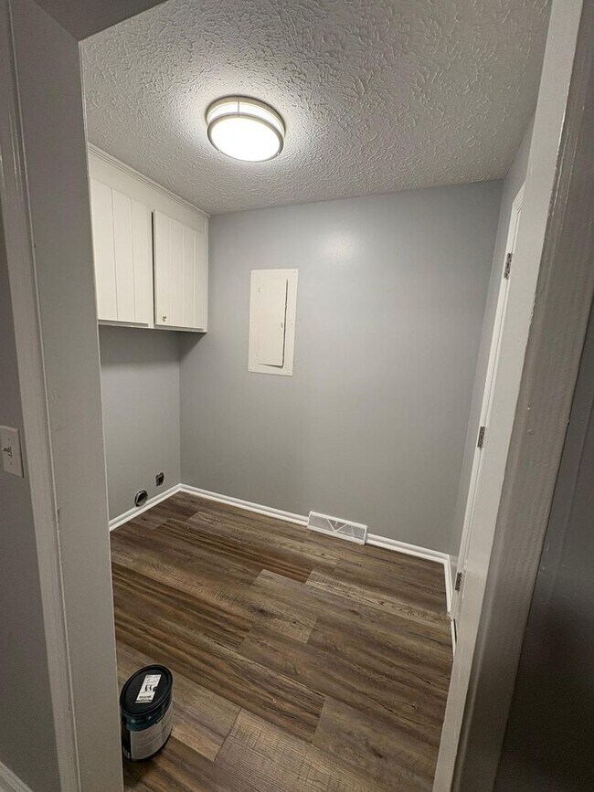 Foto del edificio - 108 Nottingham Ln