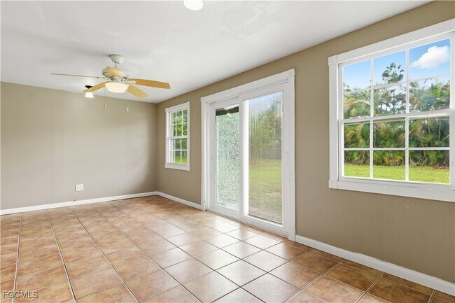 Foto del edificio - 4520 SE 11th Pl