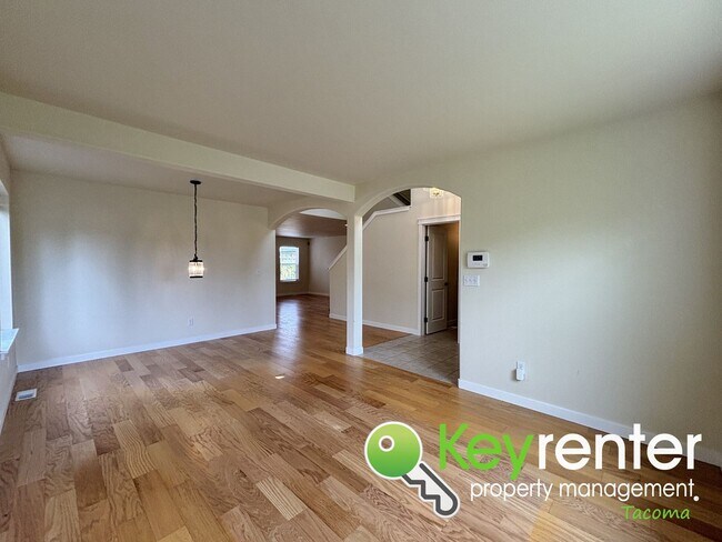 Foto del edificio - Newly Updated 5-Bedroom Home in Quiet Span...