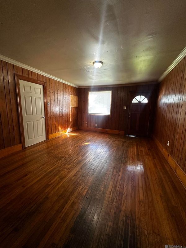 Foto del edificio - 5617 Fairfields Ave