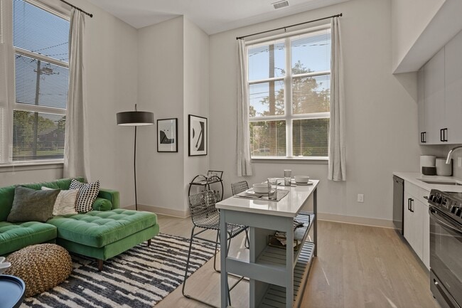 Photo - Big Sky Flats Apartments