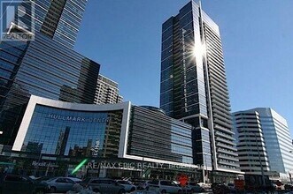 Building Photo - 5 Sheppard Ave E