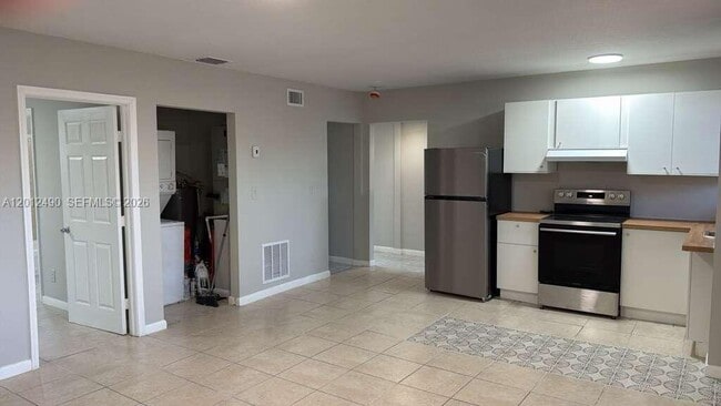 Foto del edificio - 14180 NW 22nd Ave