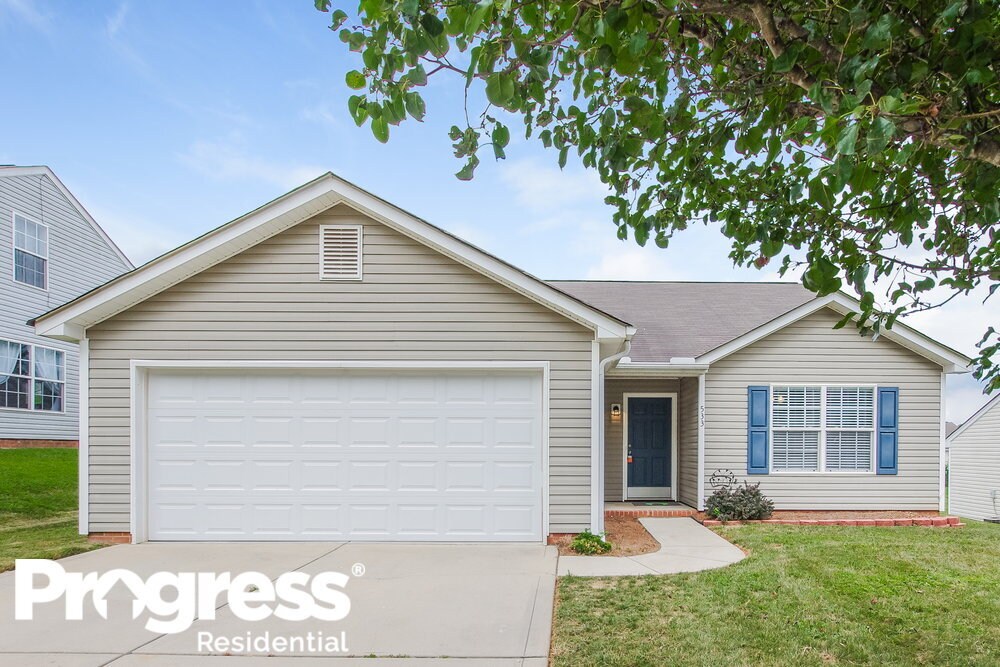 Foto principal - 533 River View Dr