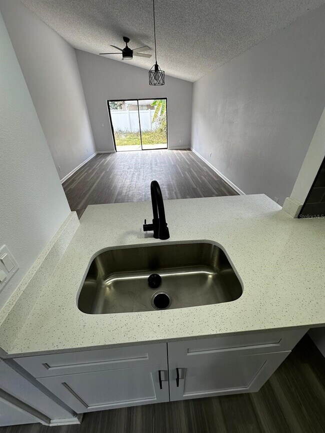 Building Photo - 1032 Ocala Woods Ln
