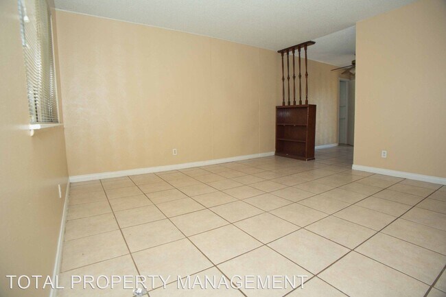 Building Photo - 3 br, 2 bath House - 5316 Champions Ave