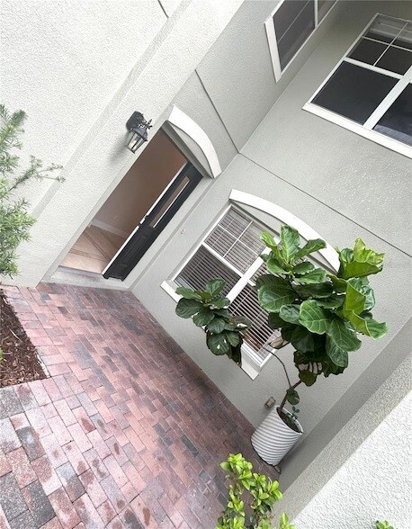 Foto del edificio - 7441 Regina Way