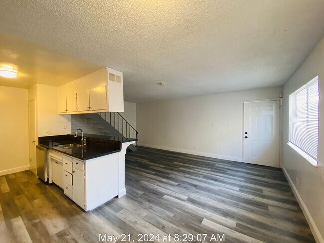 Foto del edificio - Cozy 2 Bedroom Townhome