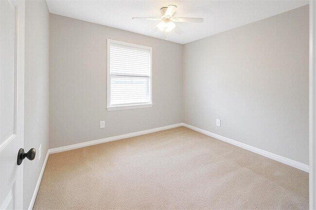 Foto del edificio - 506 Brendon Park Ln