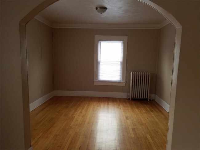 Foto del edificio - 123 N Maple Ave