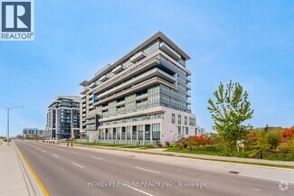 Building Photo - 395 Dundas St W