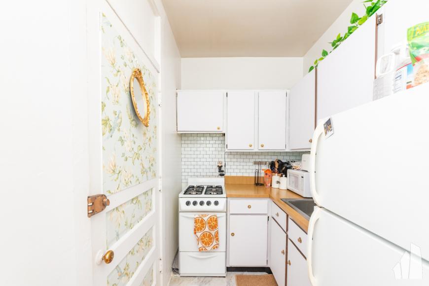Primary Photo - 1 bedroom in Chicago IL 60657