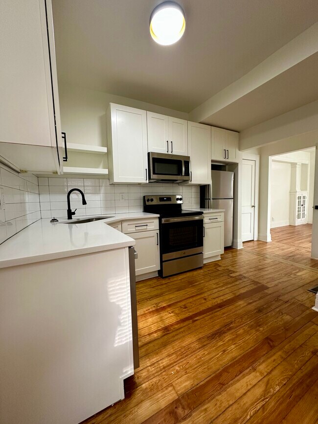 Foto del edificio - 319 E Scott Ave