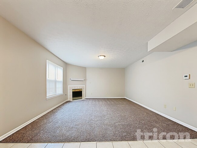 Building Photo - 614 Eastpointe Dr