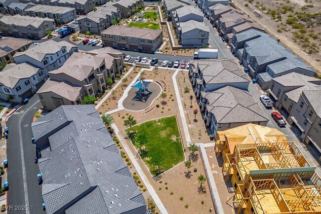 Foto del edificio - 611 Sedum Ave.