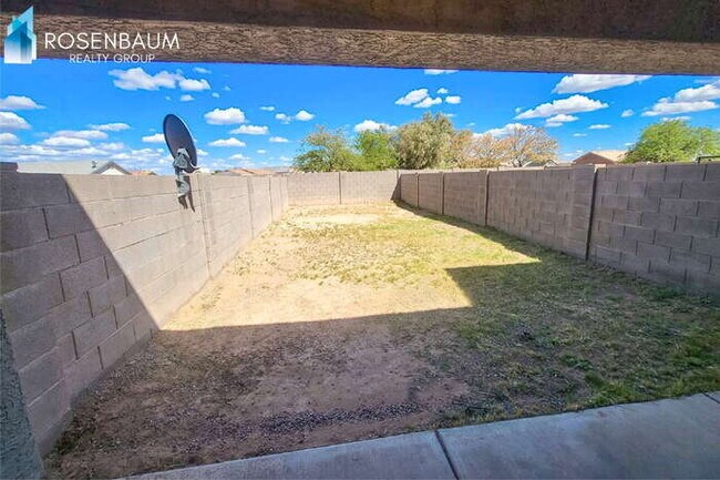 Foto del edificio - 15547 S Moon Valley Rd