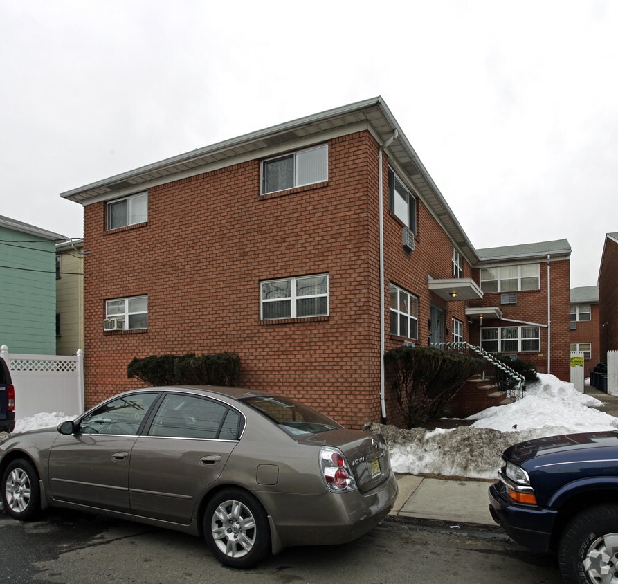 5608 Jefferson St, West New York, NJ 07093 Apartments in West New York, NJ