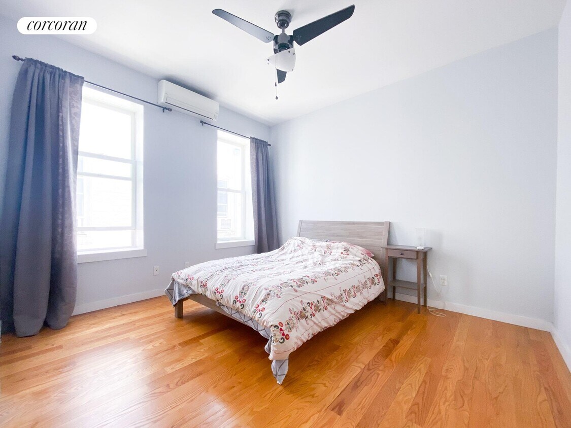 Building Photo - 3351 12th Ave