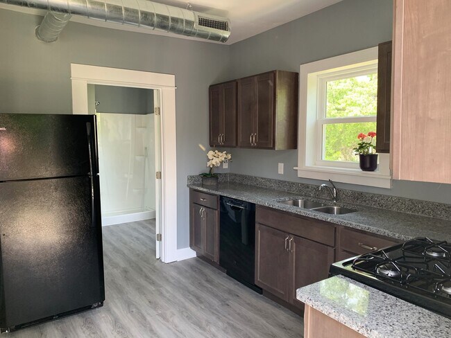 Foto del edificio - 1029 Walker Ave NW