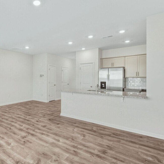 Foto del edificio - 153 Leo St